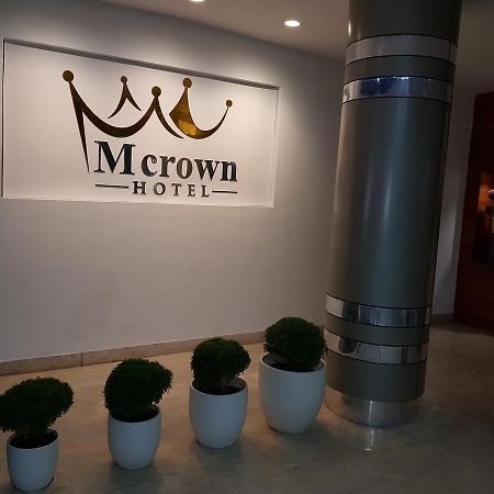 M Crown Hotel Shillong Eksteriør bilde
