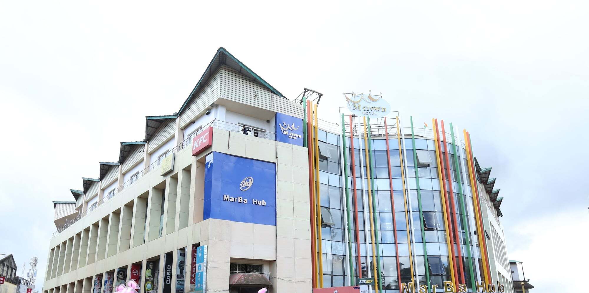M Crown Hotel Shillong Eksteriør bilde
